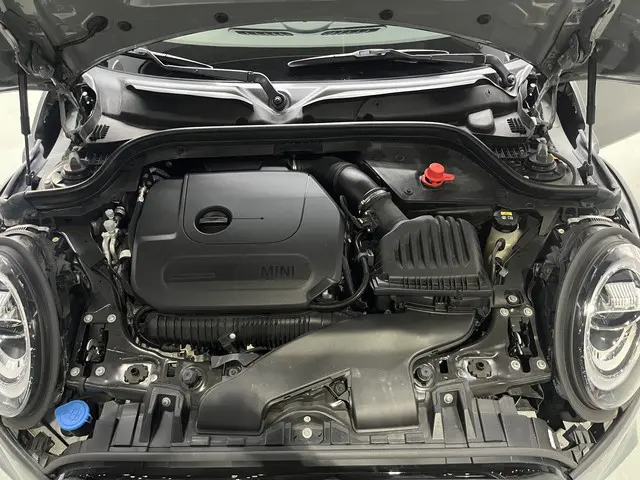 MINI Cooper Mini 2.0 John Works Chili 2019 Benzine 7