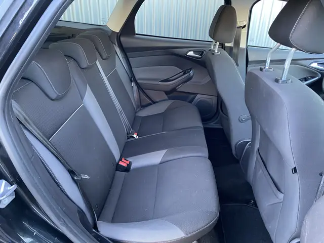 Ford Focus Wagon 1.0 EcoBoost Titanium 2013 Benzine 17