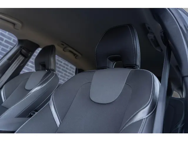 Volvo V40 T3 Automaat Inscription 2018 Benzine 22