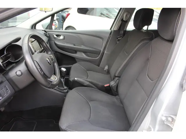 Renault Clio Estate 0.9 TCe Limited 2020 Benzine 5