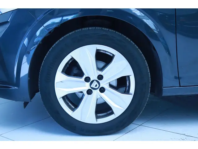 Dacia Sandero 1.0 TCe 100 Bi-Fuel Essential 2021 Benzine 25