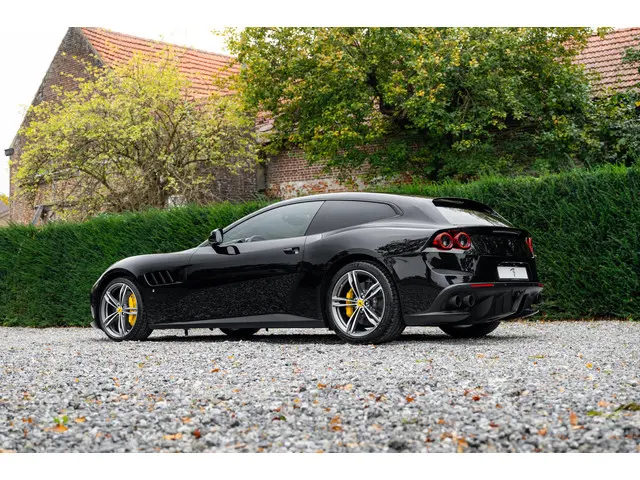 Ferrari GTC4Lusso 6.3 V12 2016 Benzine 36