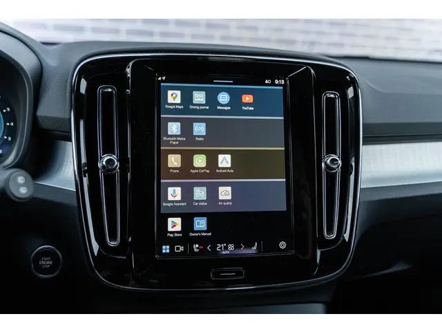 Volvo XC40 2.0 B4 Plus Dark 2025 Benzine 38