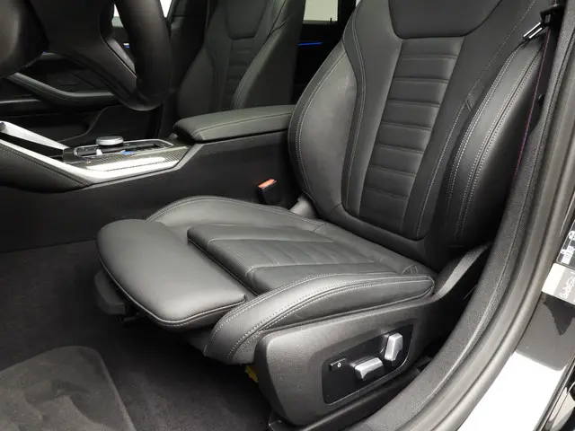 BMW i4 Gran Coupe M50 2023 Elektrisch 18