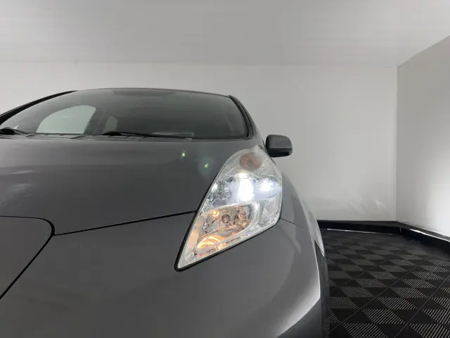 Nissan Leaf Tekna 30 kWh {SOH-78%} 2016 Elektrisch 25