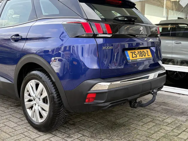 Peugeot 3008 1.2T Automaat Active 2019 Benzine 24