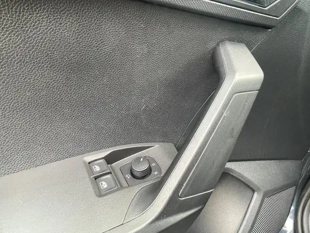 SEAT Ibiza 1.0 TSI Style Business Intense 2020 Benzine 15