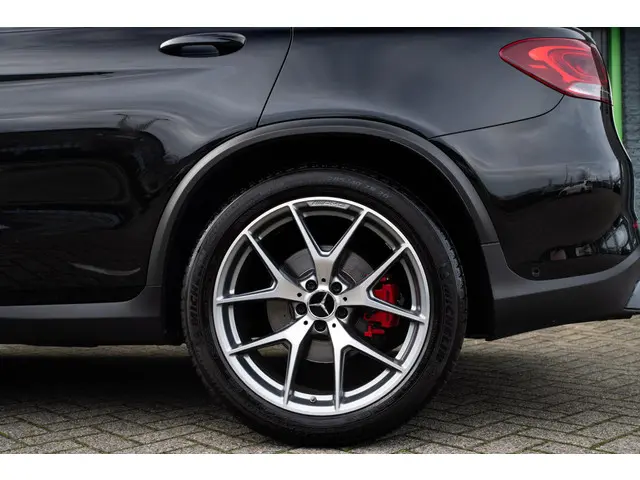 Mercedes-Benz GLC AMG 43 4MATIC Premium 2019 Benzine 17