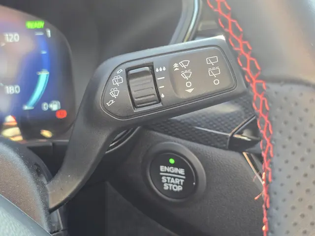 Ford Kuga 2.5 PHEV ST-Line X 2022 Hybride Benzine 21