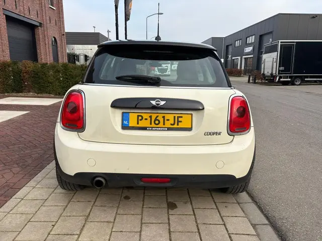 MINI Cooper Mini 1.5 Salt 2015 Benzine 6