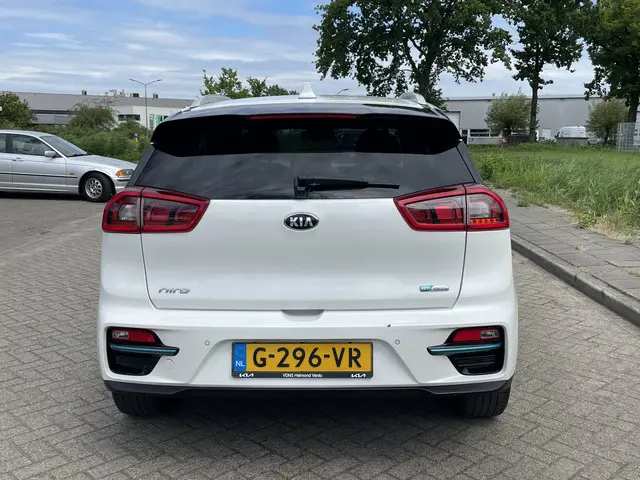 Kia e-Niro ExecutiveLine 64 kWh 2019 Elektrisch 7