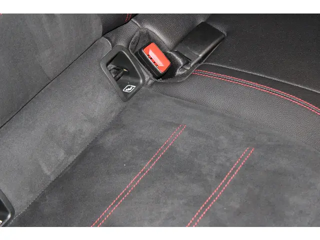Mercedes-Benz CLA Coupé 180 Advantage 2019 Benzine 13