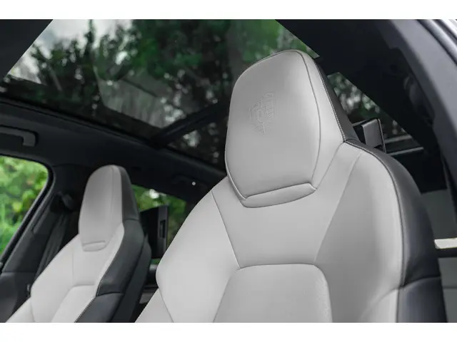 Porsche Cayenne 3.0 S E-Hybrid 2024 Hybride Benzine 6