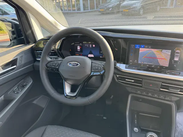 Ford Transit Connect 2.0 EcoBlue L2 Limited 2024 Diesel 6
