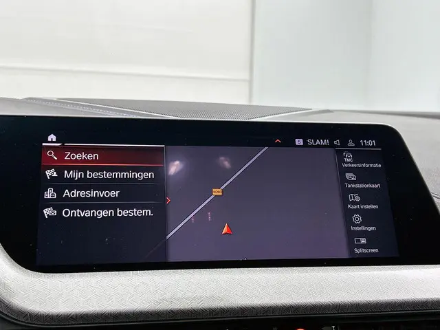 BMW 1 Serie 118i High Executive 2020 Benzine 12