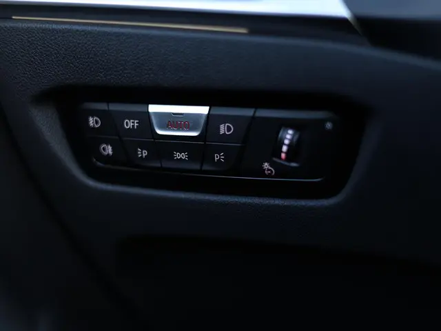 BMW 4 Serie Cabrio 420i High Executive 2024 Benzine 45