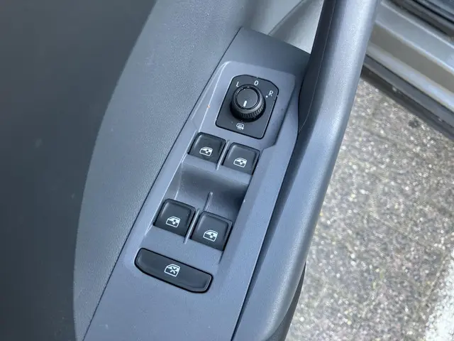 Volkswagen T-Cross 1.0 TSI/115PK Life DSG 2020 Benzine 20