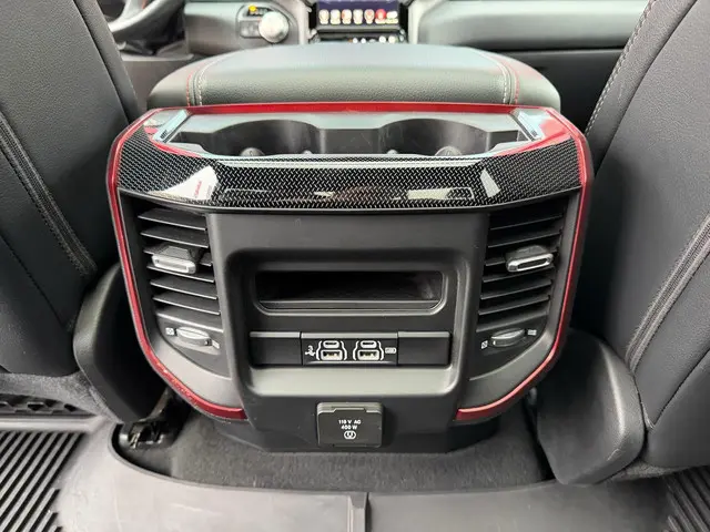 Dodge Ram 1500 5.7 V8 4x4 Crew Cab 2019 Benzine 24