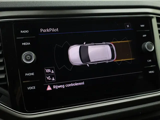 Volkswagen T-Roc 1.0TSI/115PK Style 2019 Benzine 10