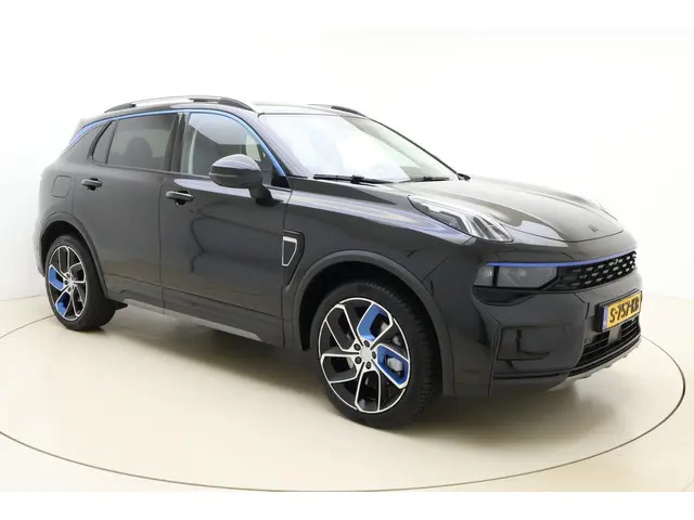Lynk & Co 01 1.5 2023 Hybride Benzine 8
