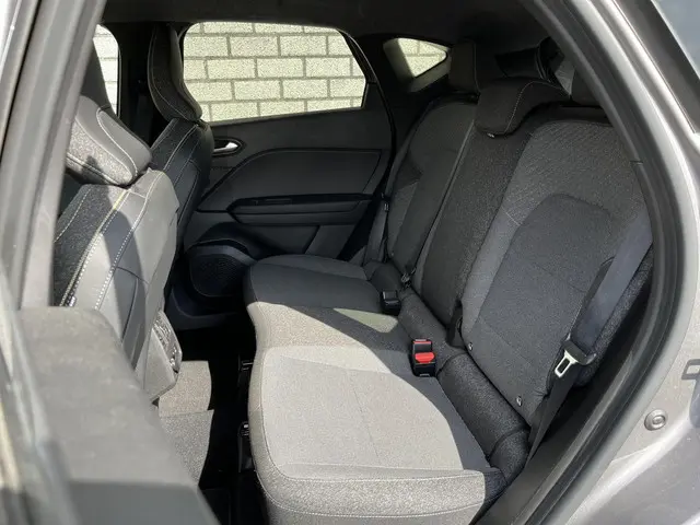 Renault Captur 1.0 TCe 90 Techno 2024 Benzine 8