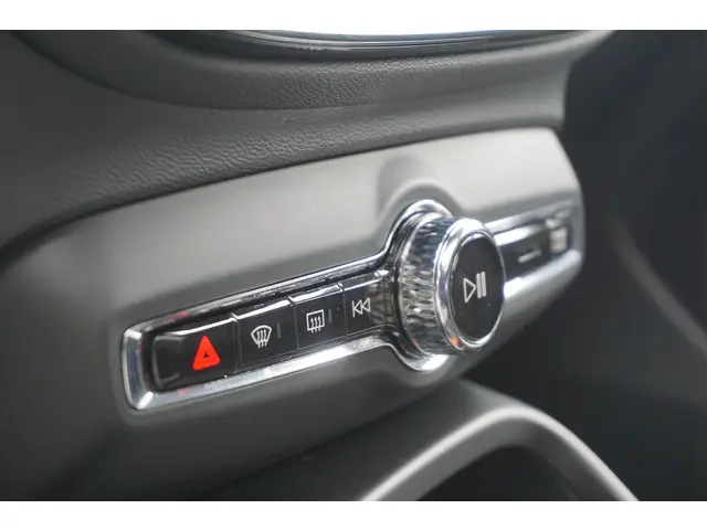 Volvo XC40 1.5 T3 Momentum Pro 2019 Benzine 29