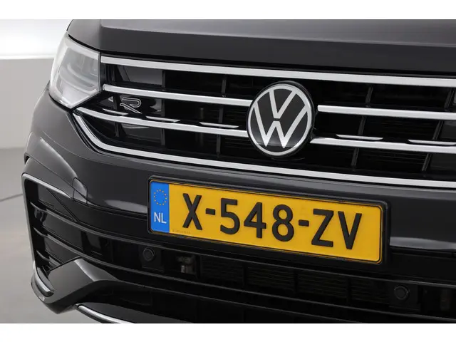Volkswagen Tiguan 1.5 TSI R-Line DSG 2023 Benzine 25