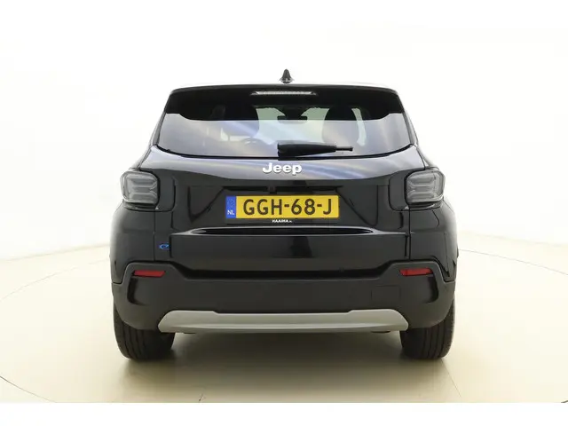 Jeep Avenger Summit 54 kWh 2024 Elektrisch 11