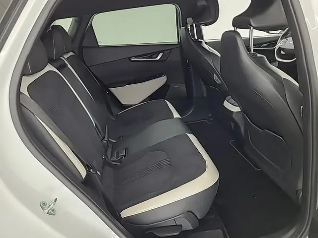 Kia EV6 GT-LINE 77.4 KWH 2022 Elektrisch 6