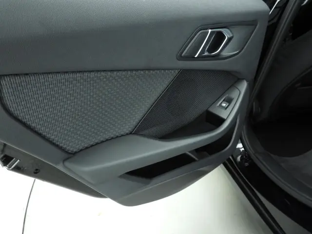 BMW 1 Serie 5-deurs 116i 2020 Benzine 17