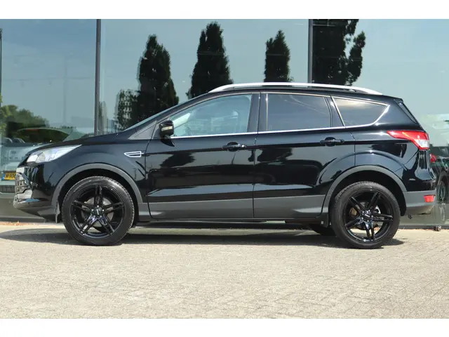 Ford Kuga 1.5 TITANIUM 2015 Benzine 8