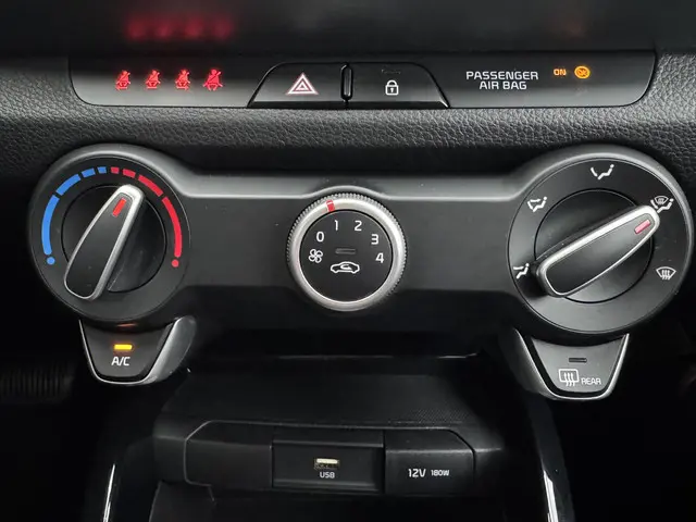 Kia Stonic 1.0 T-GDi MHEV DynamicLine 2023 Benzine 18