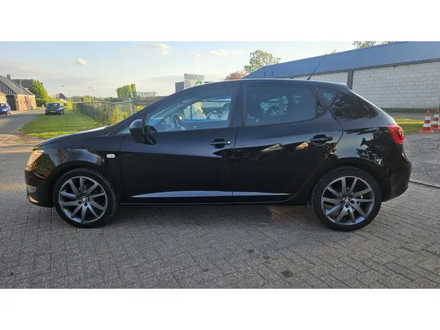 SEAT Ibiza SC 1.2 TSI FR 2014 Benzine 2