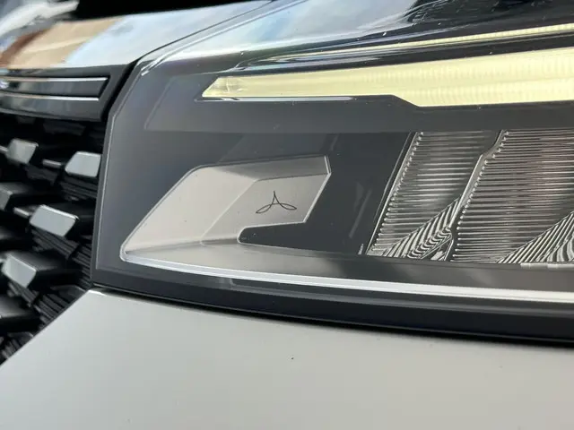 Renault Clio 1.0 TCe 90 GPF esprit Alpine 2025 Benzine 36