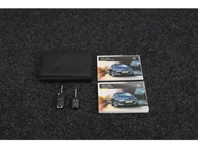 Opel Astra Sports Tourer 1.4 Turbo Blitz 2016 Benzine 3