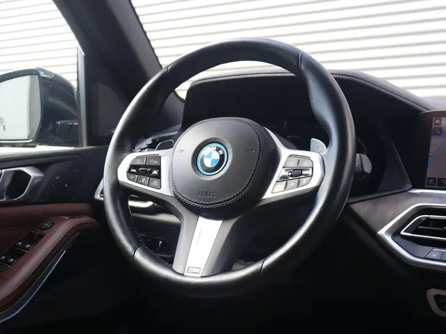 BMW X5 xDrive45e 2022 Hybride Benzine 38