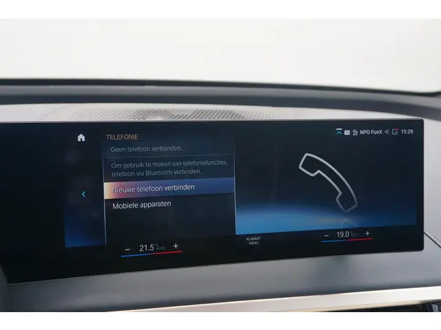 BMW iX xDrive40 2021 Elektrisch 22