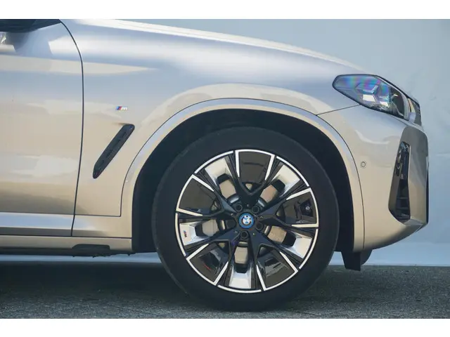 BMW iX3 Executive 2022 Elektrisch 8