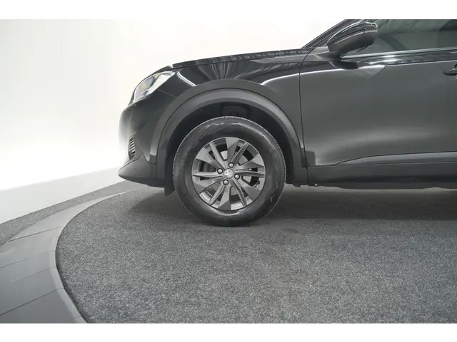 Peugeot 2008 PureTech 130 EAT8 Active 2021 Benzine 14