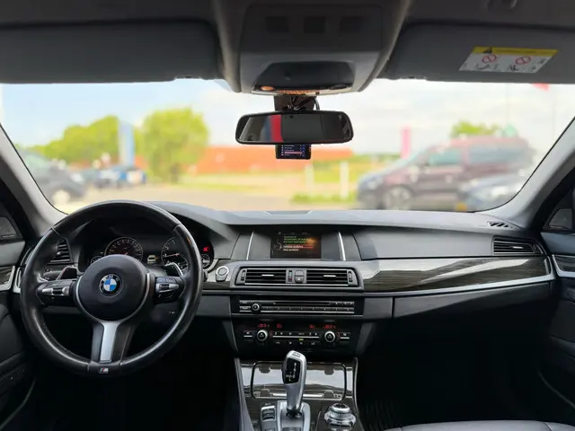 BMW 5 Serie 520i Luxury Edition 2016 Benzine 10