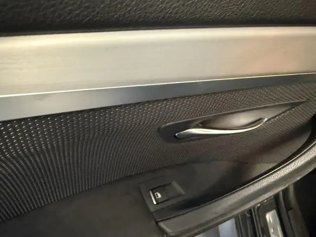 BMW 5 Serie 520i High Executive 2012 Benzine 12