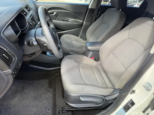 Kia Rio 1.2 CVVT Super Pack 2013 Benzine 8