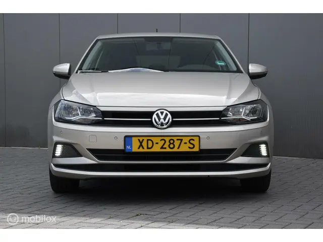 Volkswagen Polo 1.0 TSI Comfortline 2018 Benzine 2