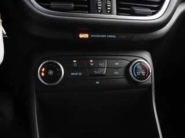 Ford Fiesta 1.1 Trend 2018 Benzine 23