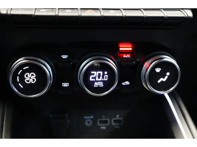 Renault Clio 1.0 TCe Intens |Carplay|PDC|Led| 2020 Benzine 10