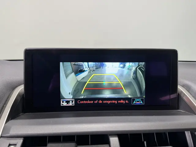 Lexus NX 300h AWD Luxury Line 2018 Hybride Benzine 19