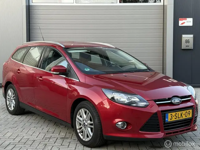 Ford Focus Wagon 1.0 EcoBoost Titanium 2013 Benzine