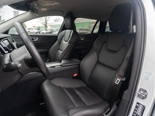 Volvo V60 2.0 T4 Inscription 2021 Benzine 15