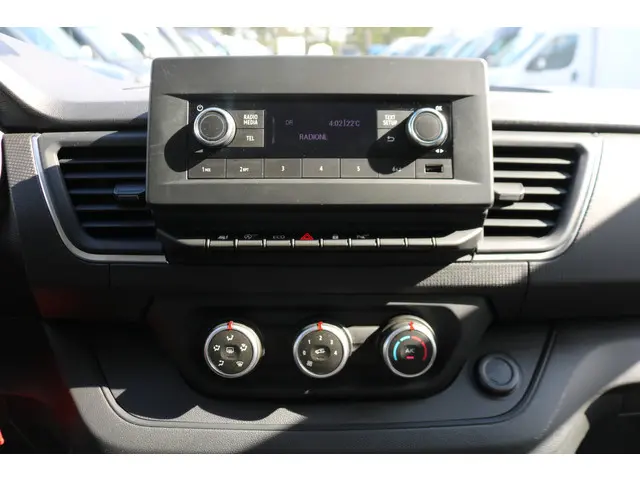 Renault Trafic 2.0 dCi 110pk Airco 2023 Diesel 16