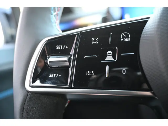 Renault Clio esprit Alpine 2026 Hybride Benzine 19